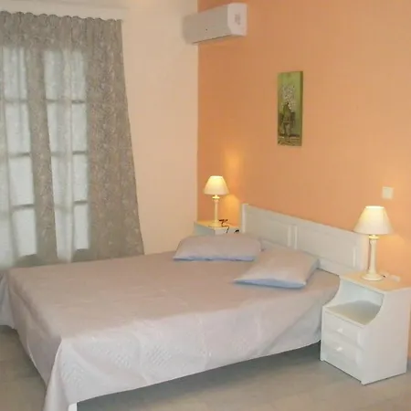 Francesca Aparthotel 2*