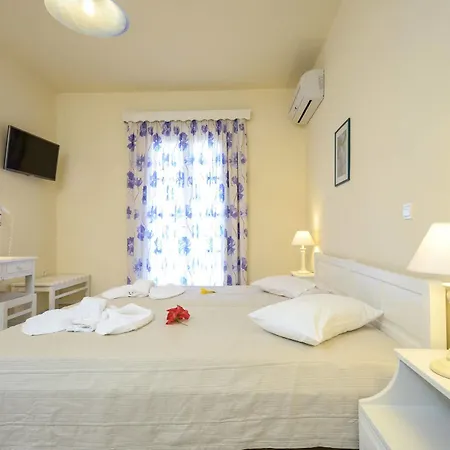 Francesca Aparthotel Agios Prokopios (Naxos)