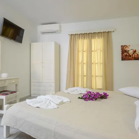 Francesca Aparthotel