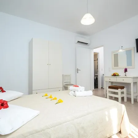 Francesca Aparthotel 2*