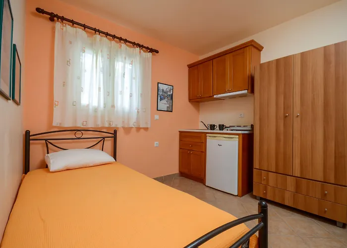 弗朗西斯卡酒店 2*