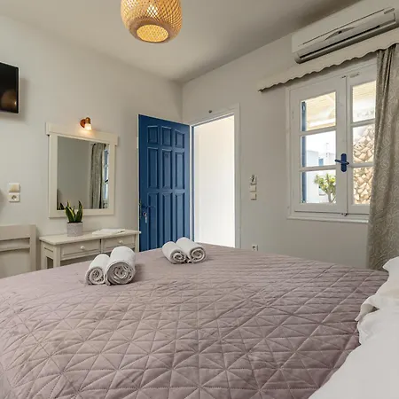 Francesca 2* Agios Prokopios (Naxos)