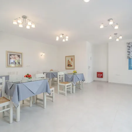 Francesca Hotel apartamentowy 2*