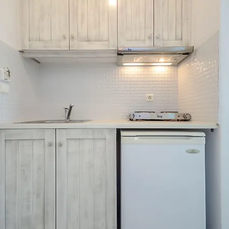 Hotel apartamentowy Francesca Agios Prokopios (Naxos)